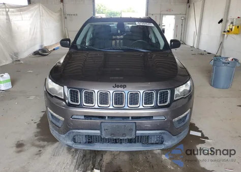 2018 Jeep Compass Sport из США, поврежденный, VIN 3C4NJDAB6JT107925